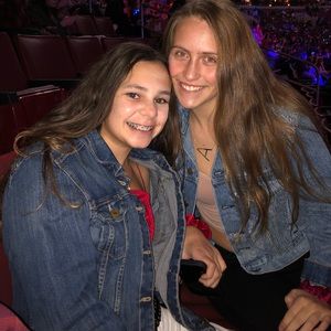 Meet your Posher, Annalee